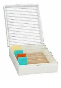 CAJA HISTOLOGICA  PLASTICA PARA 25 PORTAS